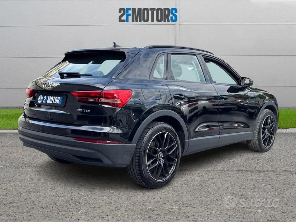 Audi Q3 2019 photo 5