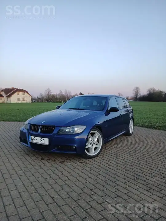 BMW 335