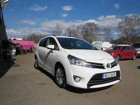 Toyota Verso 2018 photo 4