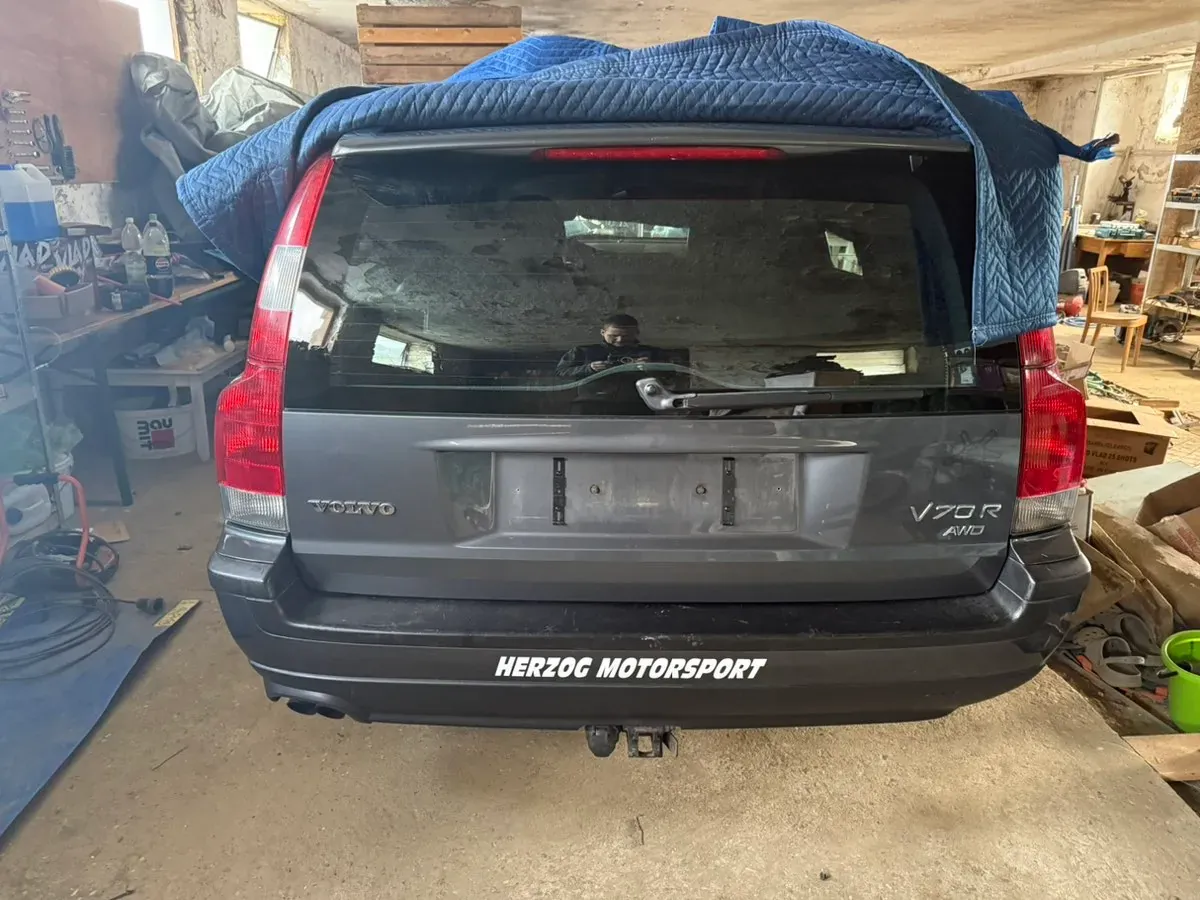 Volvo V70 2004 photo 2