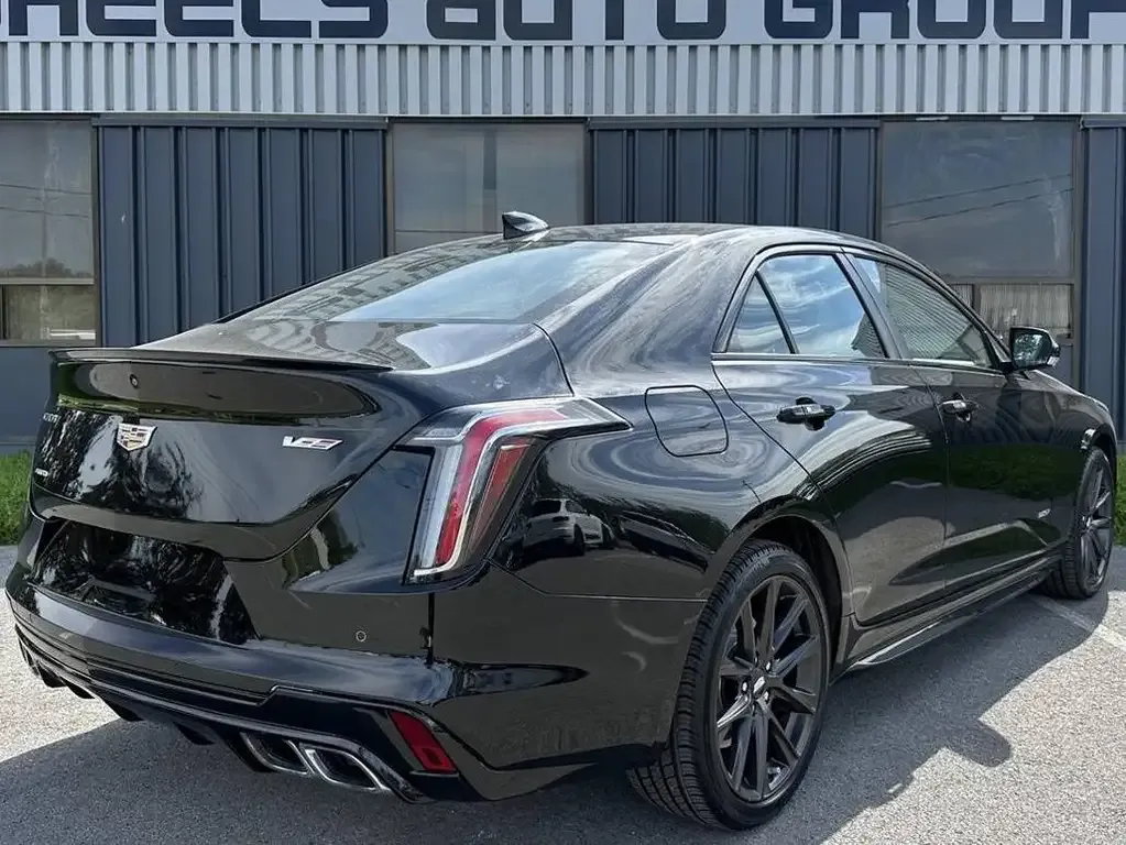 Cadillac Ct4-V 2022 photo 4