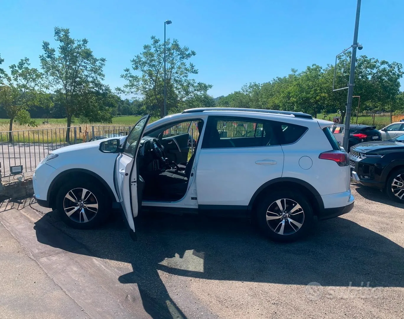 Toyota Rav4 2016 photo 2