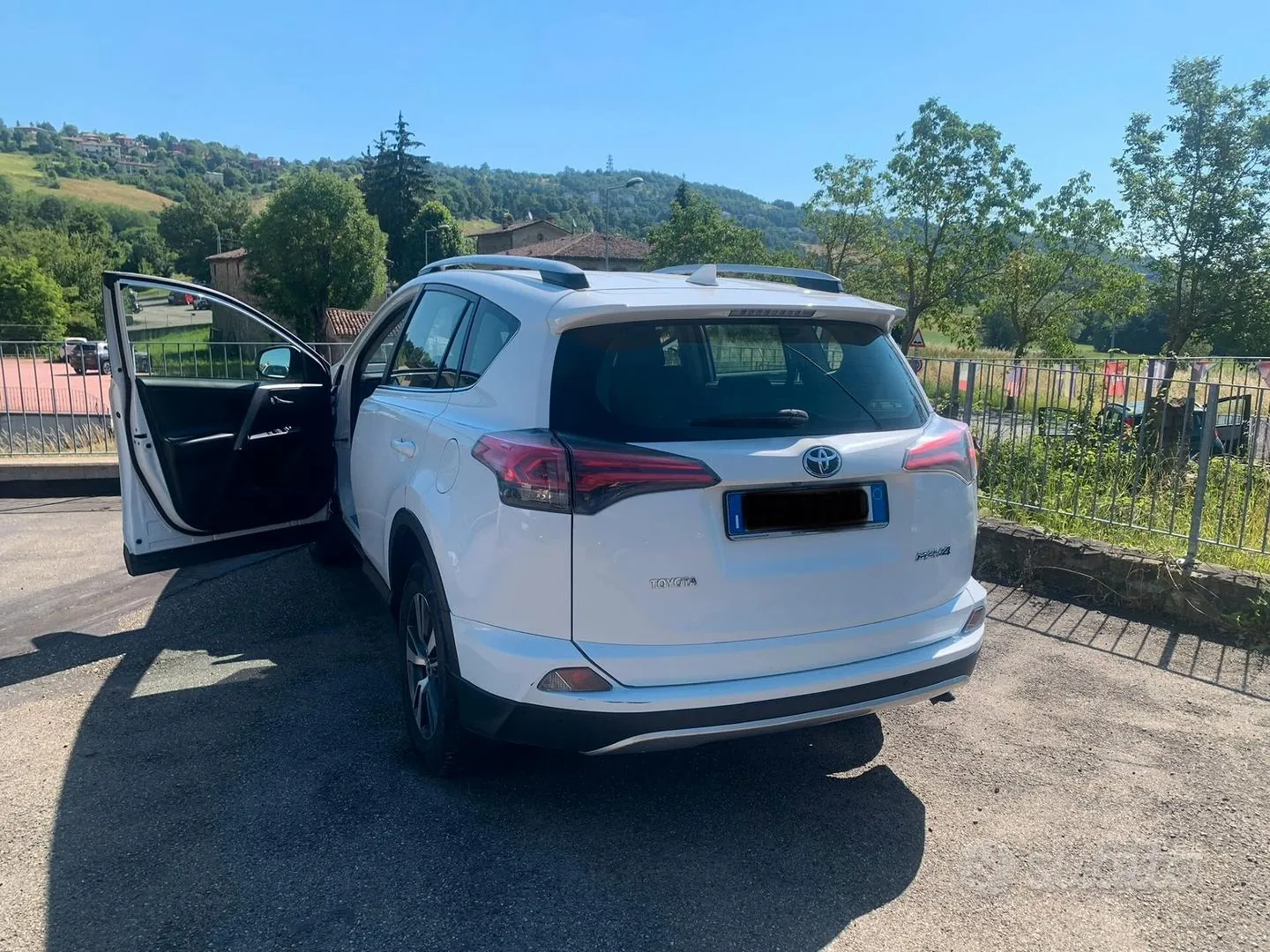 Toyota Rav4 2016 photo 3