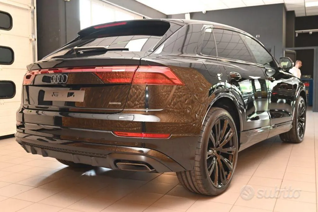 Audi Q8 photo 4