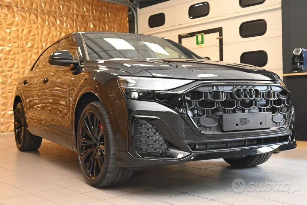 Audi Q8 photo 2