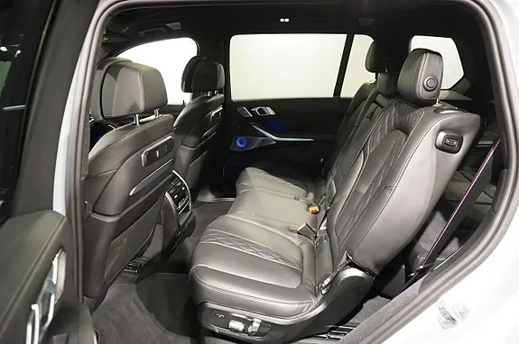 BMW X7 2026 photo 5