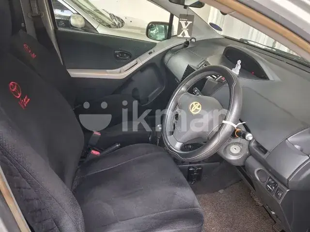 Toyota Vitz 2007 photo 5
