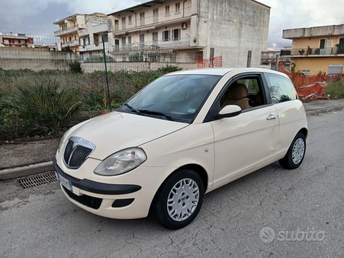 Lancia Ypsilon