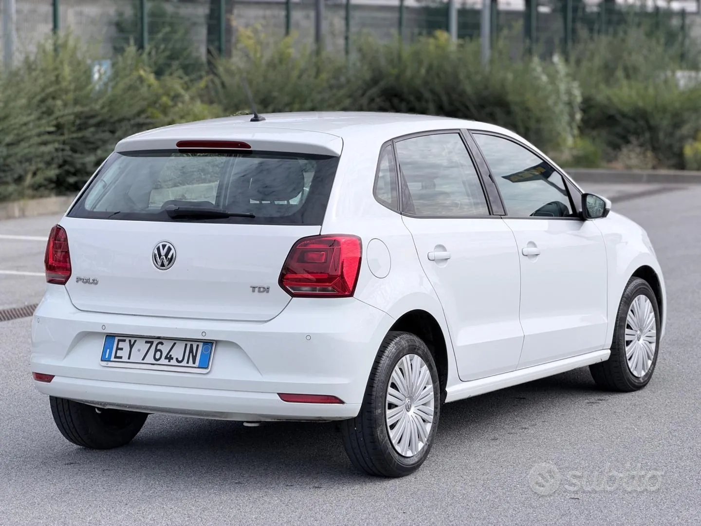Volkswagen Polo 2016 photo 2