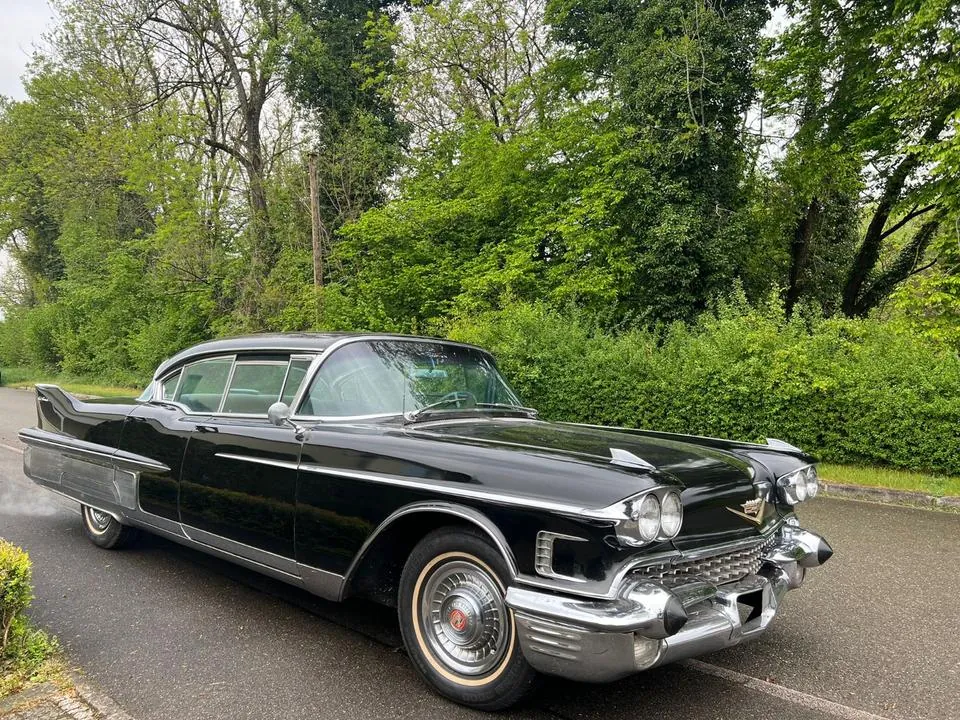Cadillac Fleetwood