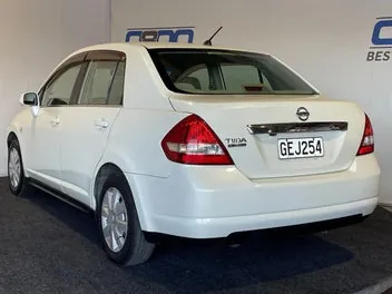 Nissan Tiida 2005 photo 5
