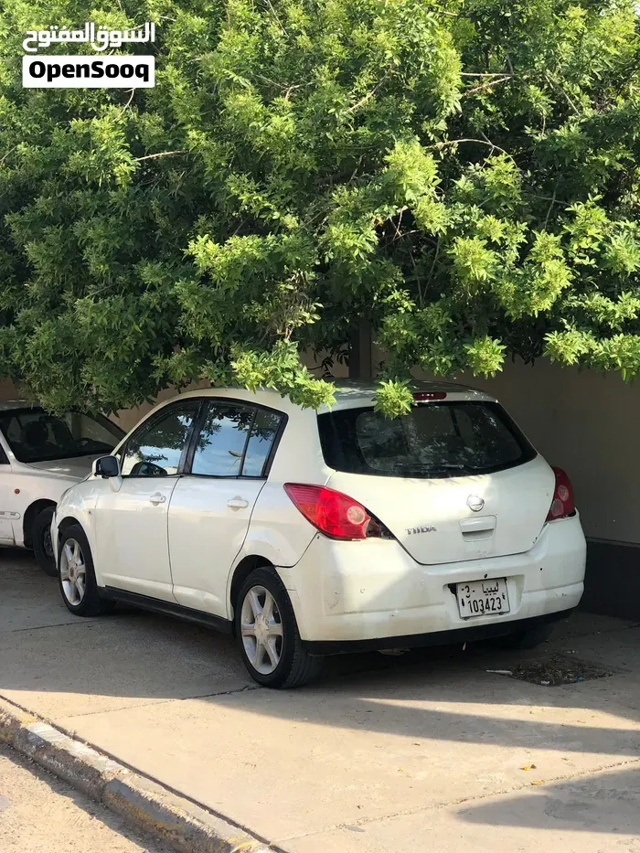 Nissan Tiida 2008 photo 3