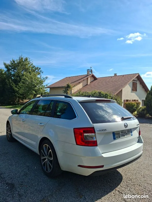 Skoda Octavia 2017 photo 2