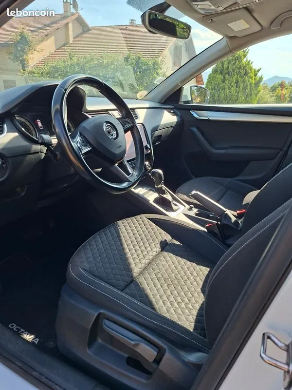 Skoda Octavia 2017 photo 3