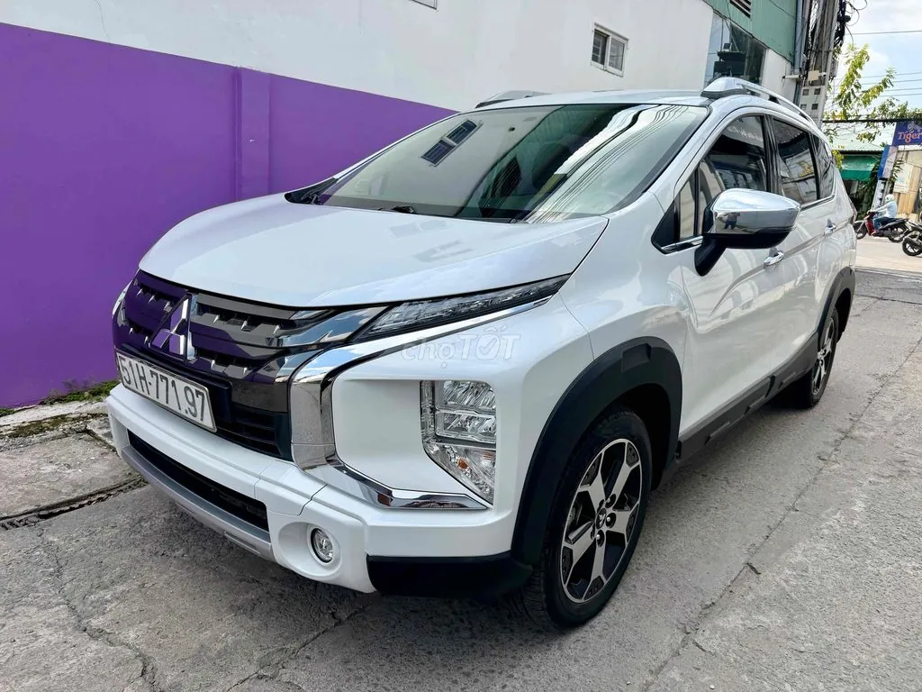 Mitsubishi Xpander Cross 2020 photo 2