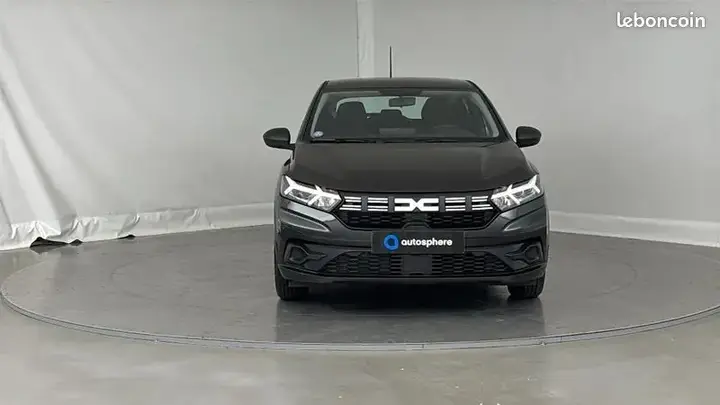 Dacia Sandero 2023 photo 2