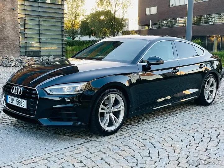 Audi A5 2018 photo 2