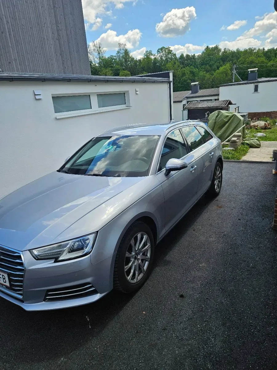 Audi A4 2017 photo 3
