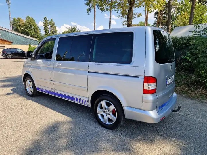 Volkswagen T5 2007 photo 2