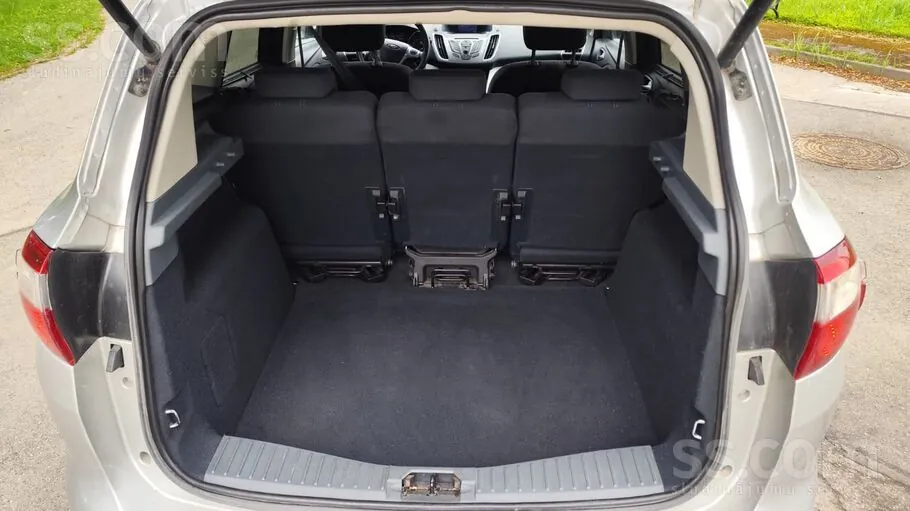 Ford C-Max 2010 photo 4