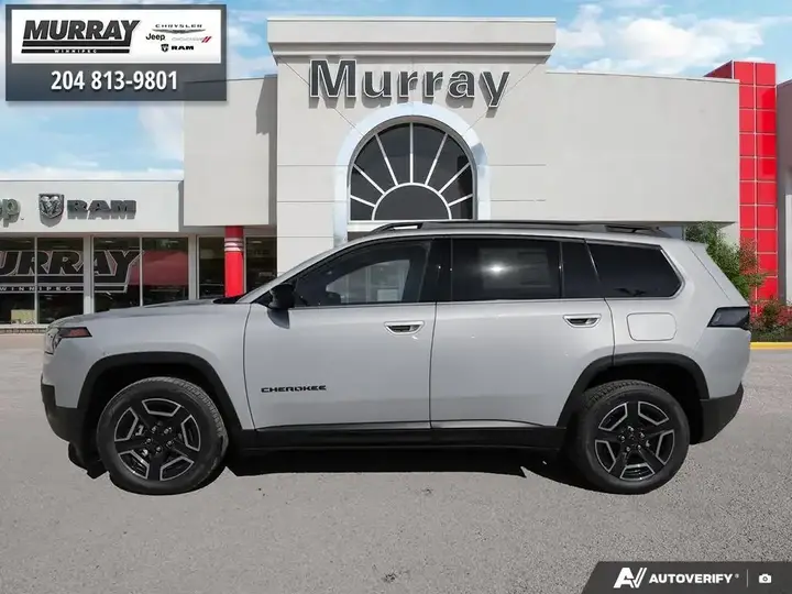 Jeep Cherokee 2026 photo 2