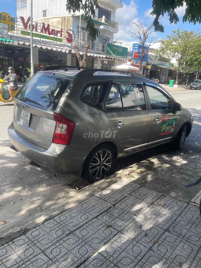 Kia Carens 2010 photo 5