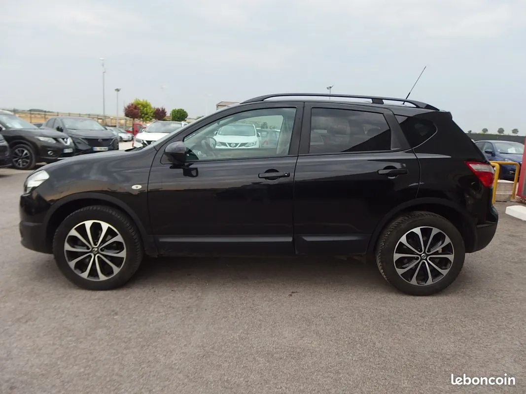 Nissan Qashqai 2014 photo 4