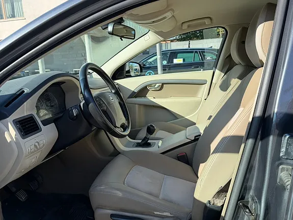 Volvo V70 2008 photo 4