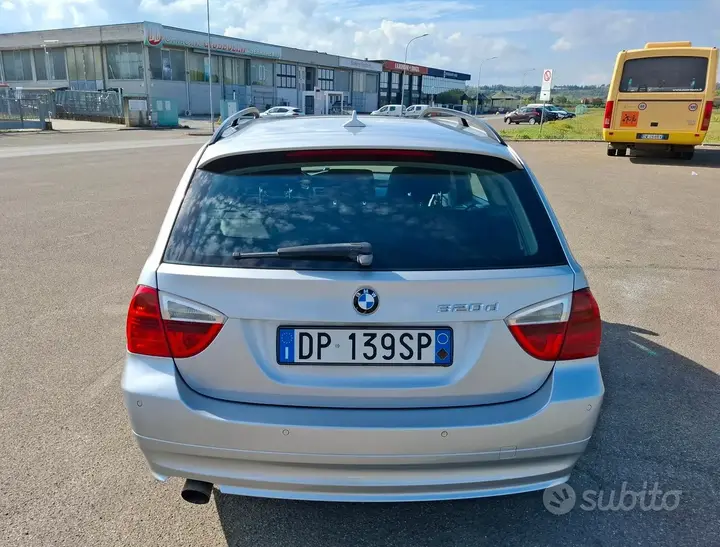 BMW 320D 2007 photo 4