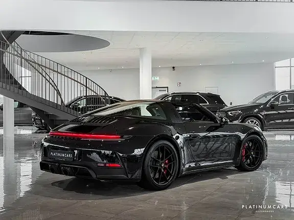Porsche 911 2026 photo 3