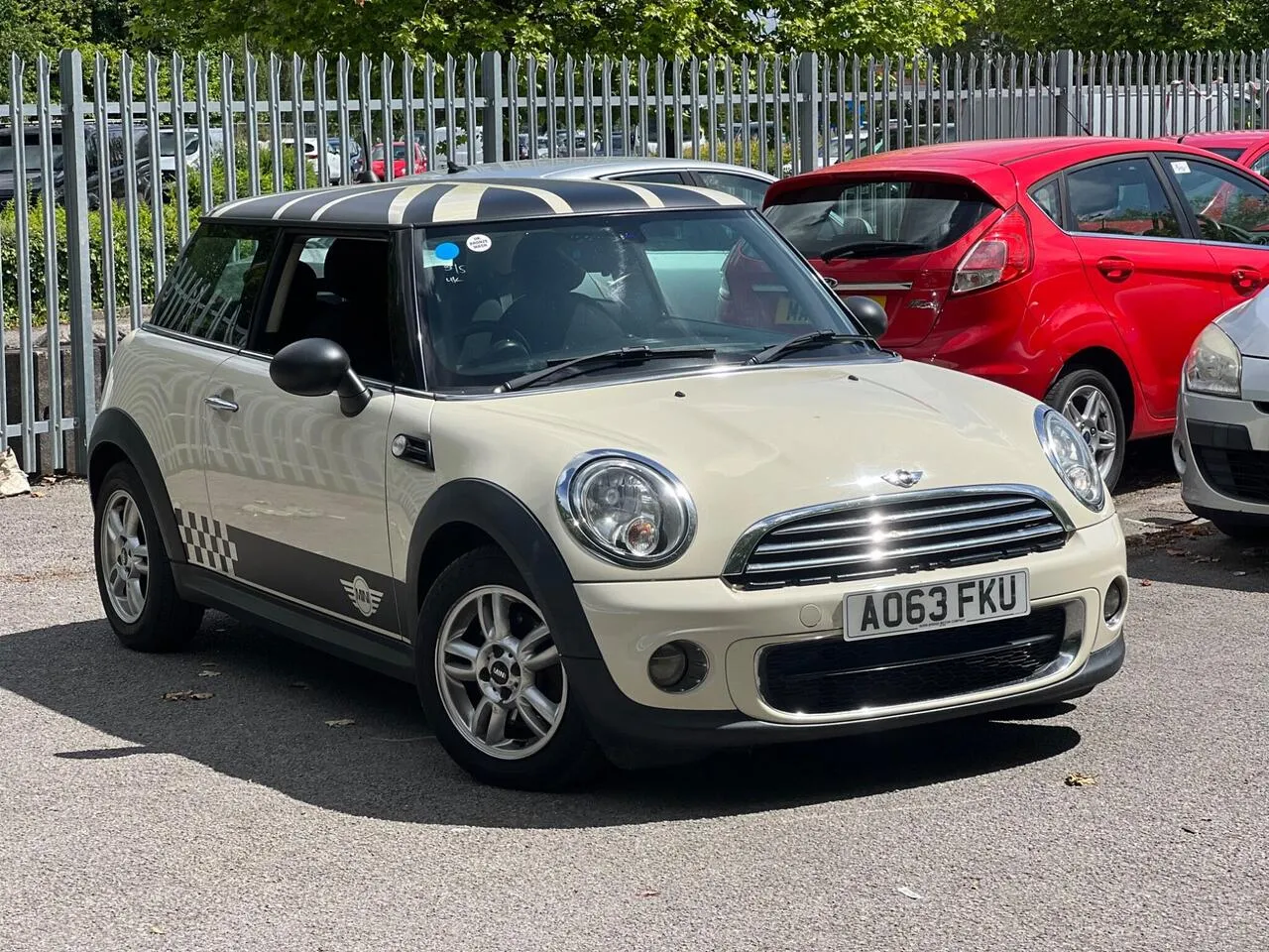 Mini Hatch