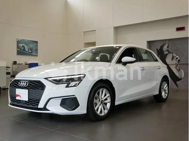 Audi A3 2024 photo 2