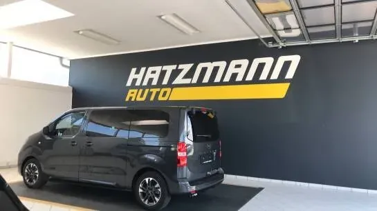 Opel Zafira 2026 photo 2