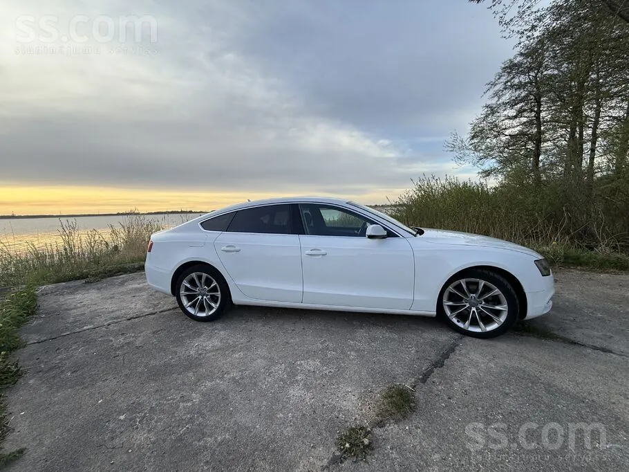 Audi A5 2013 photo 2