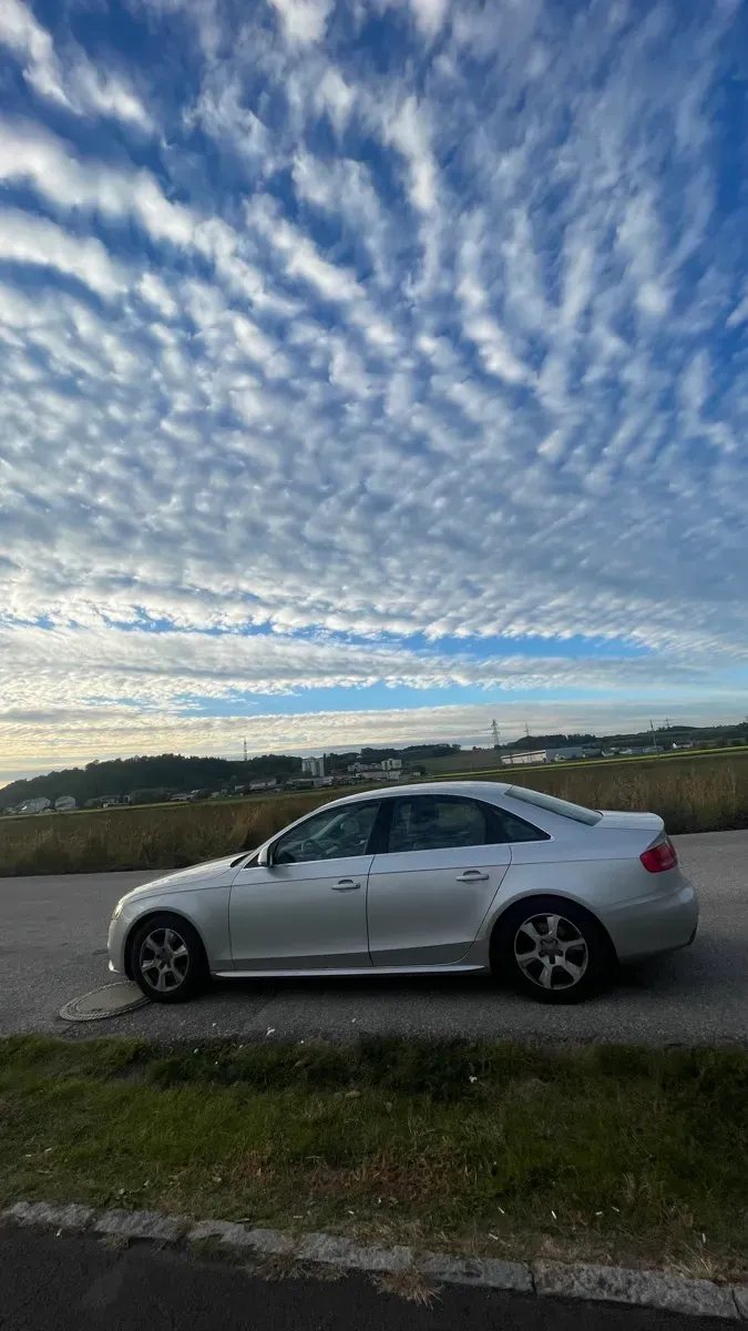 Audi A4 2008 photo 2