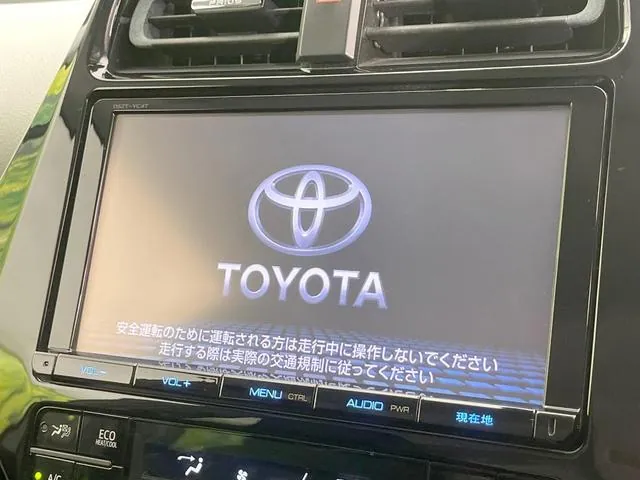 Toyota Prius 2017 photo 3