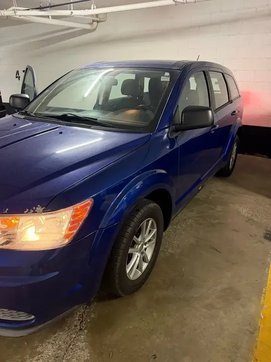 Dodge Journey 2012 photo 2