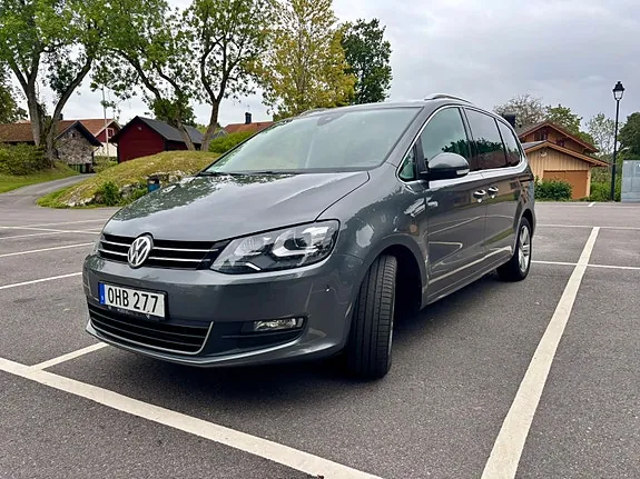 Volkswagen Sharan 2017 photo 2