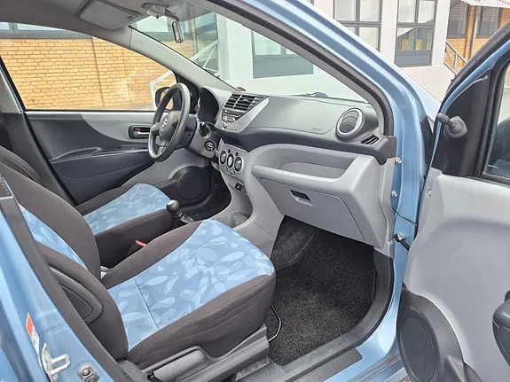 Suzuki Alto Se 2011 photo 3