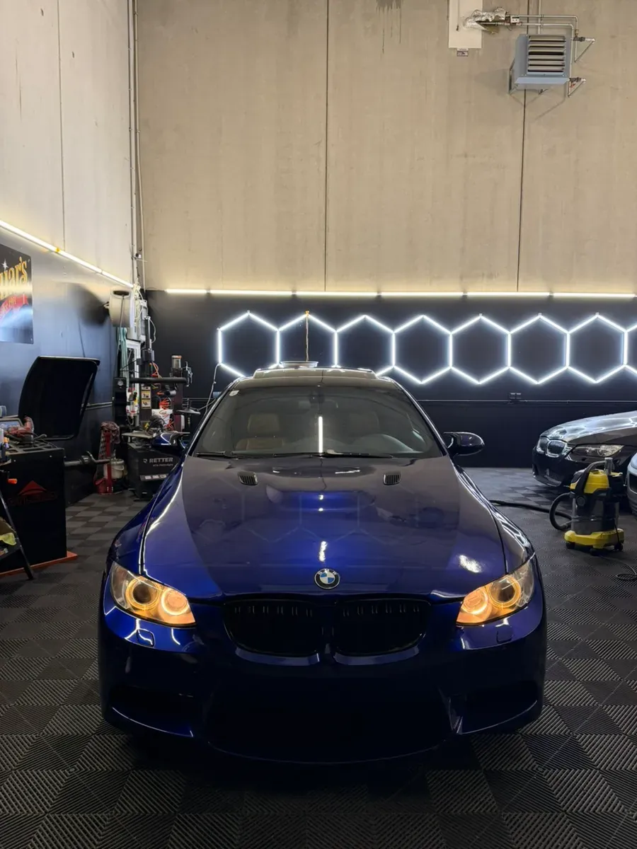 BMW 3 Series 2006 photo 2