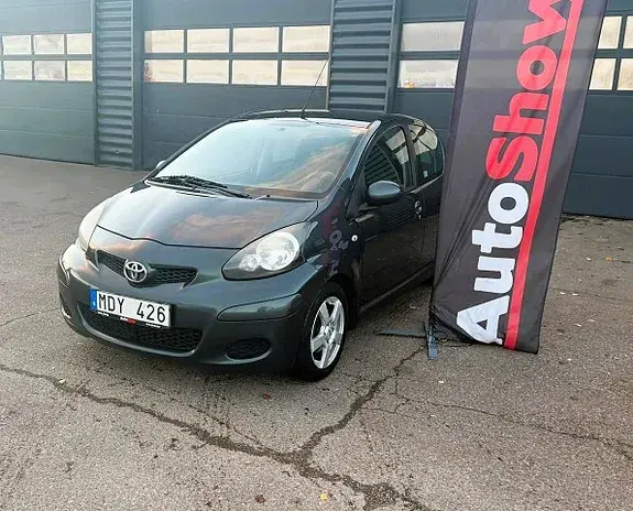 Toyota Aygo 2011 photo 2