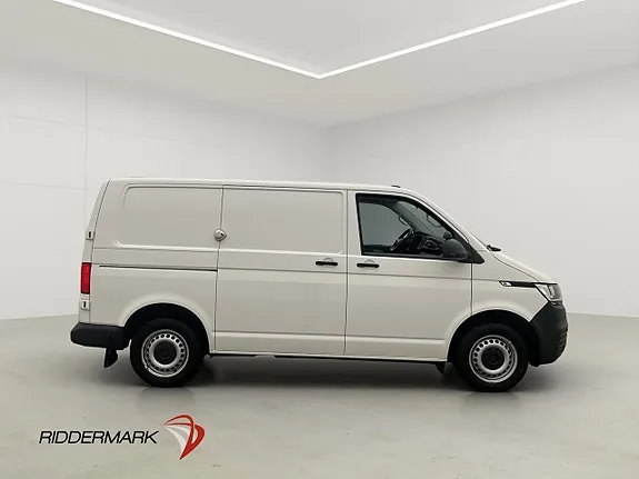 Volkswagen Transporter 2021 photo 2