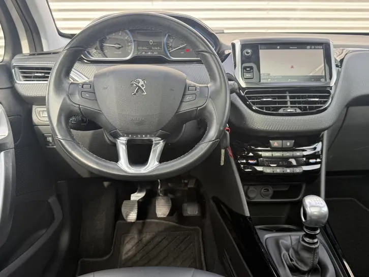 Peugeot 2008 2019 photo 2