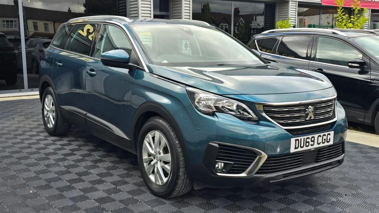 Peugeot 5008 2019 photo 3