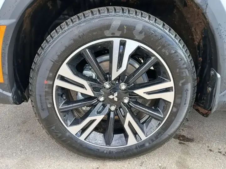 Mitsubishi Eclipse Cross 2026 photo 4