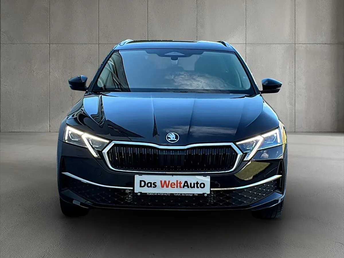Skoda Octavia 2026 photo 2