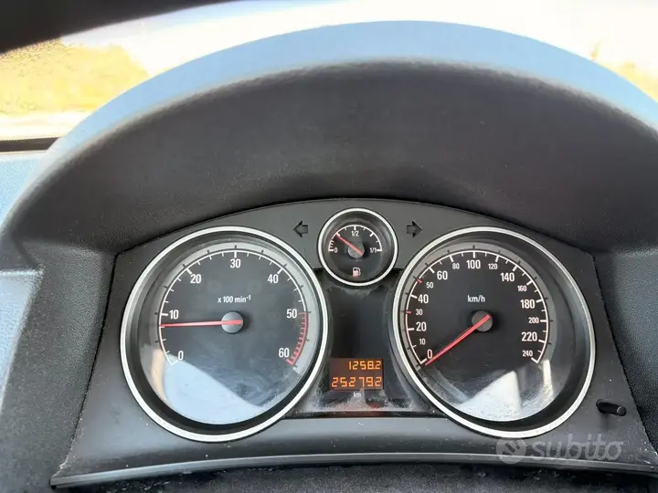 Opel Astra 2007 photo 4