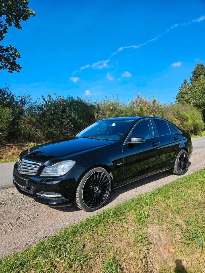 Mercedes-Benz C180
