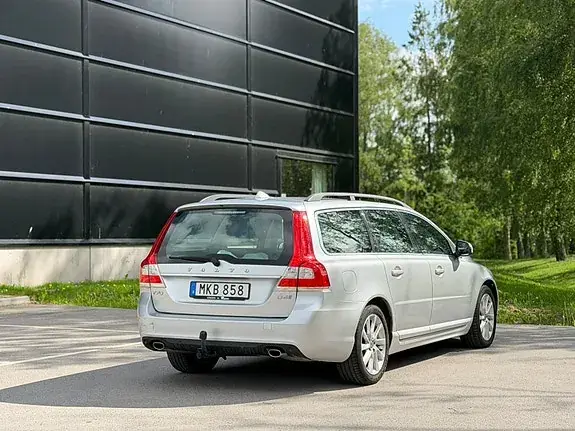 Volvo V70 2016 photo 4