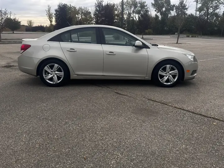Chevrolet Cruze 2014 photo 4